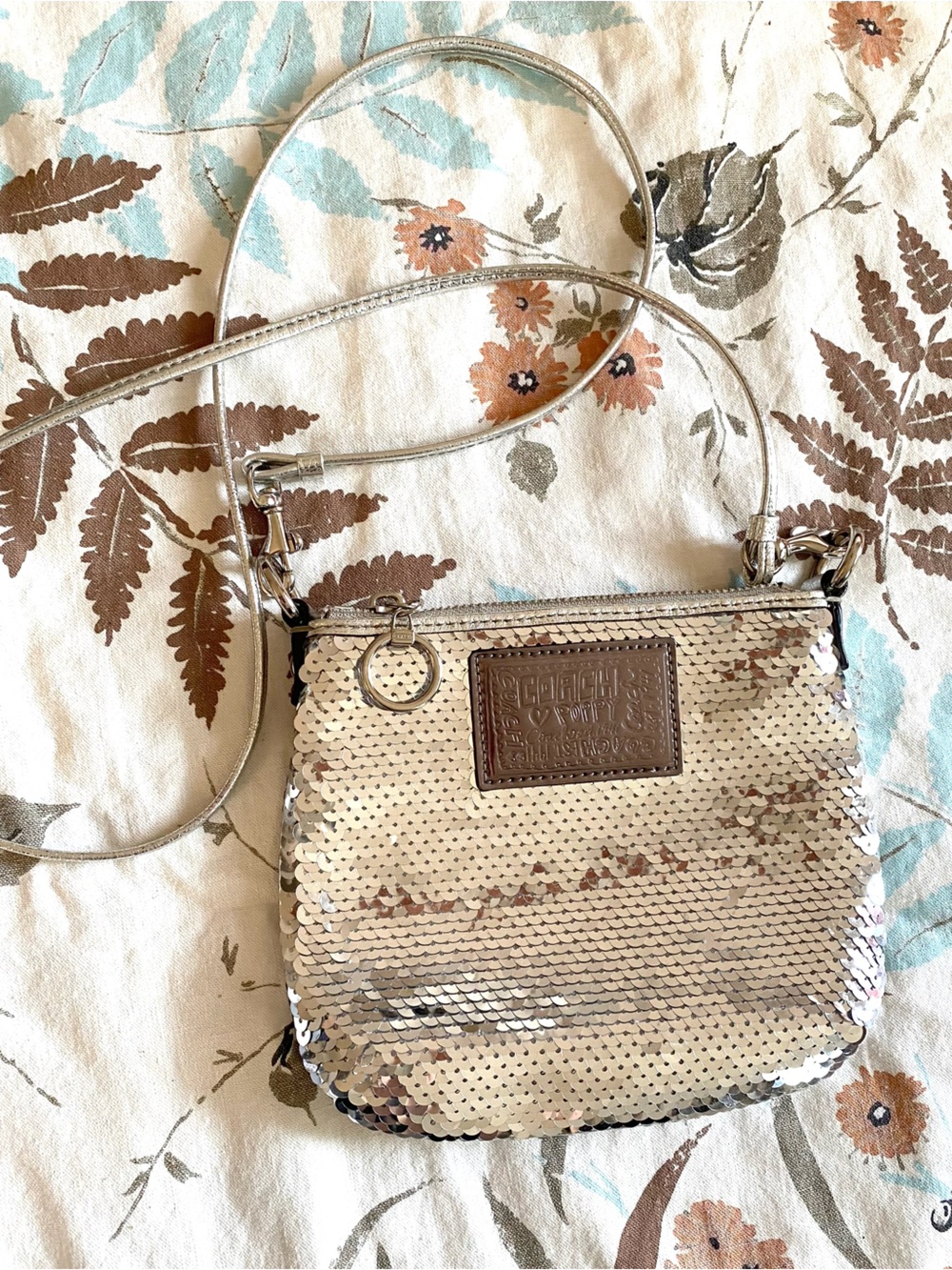 Coach poppy silver sequin disco crossbody bag🪩
